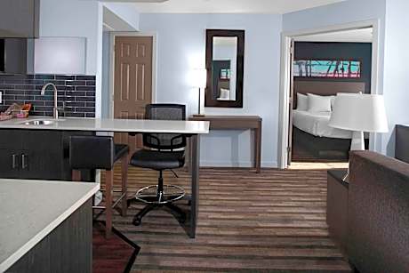 One Bedroom King Suite