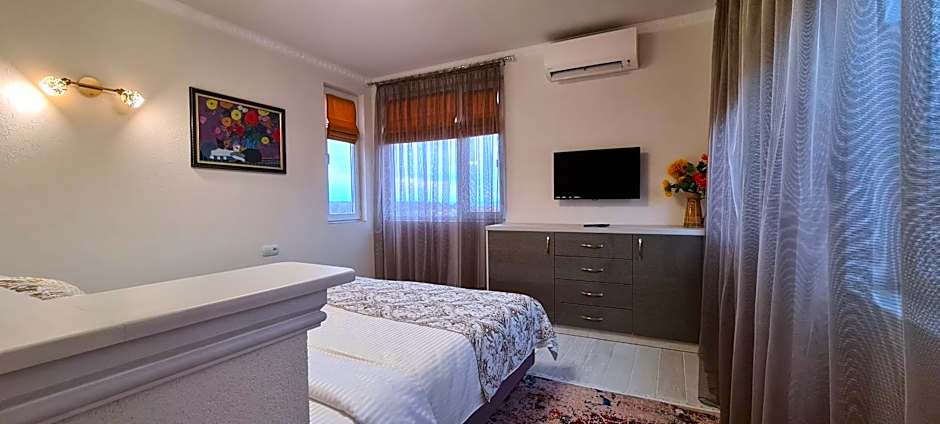 Aparthotel Olympus Plaza - SPA & Indoor Pool