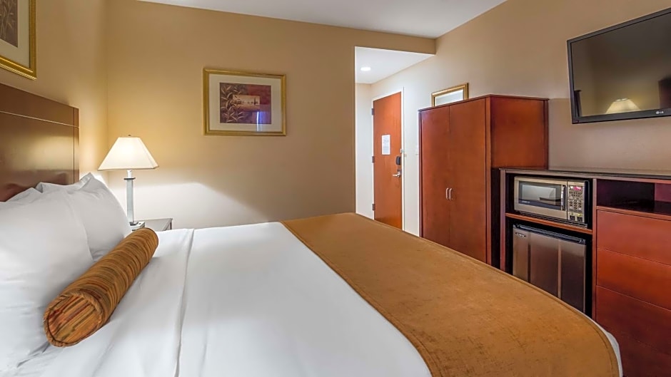 Best Western Plus Arena Hotel – New York, NY