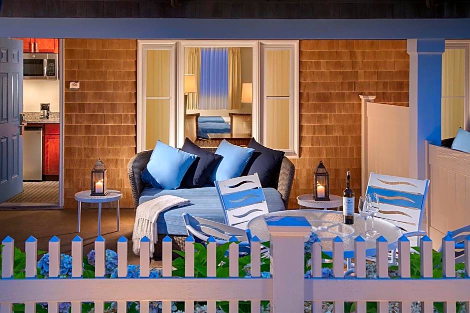 Ocean Mist Beach Hotel & Suites