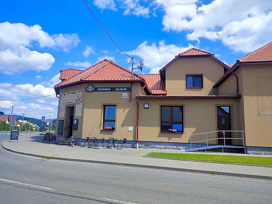 Penzion a restaurace Na Salaši