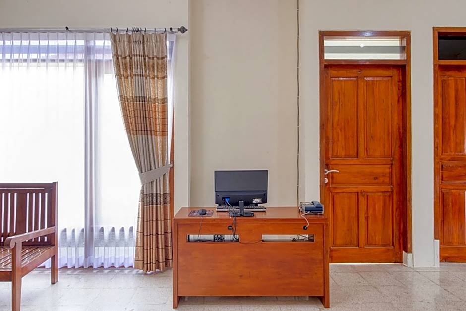 RedDoorz near Universitas Gajah Mada