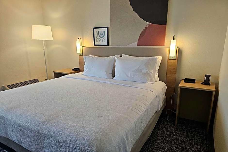 District 3 Hotel, Ascend Hotel Collection