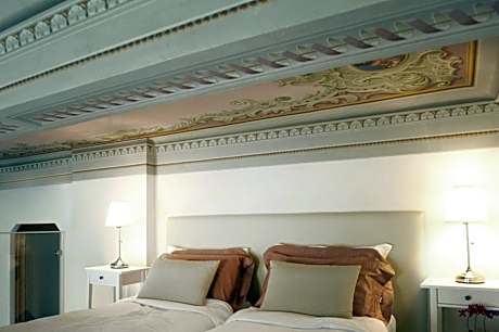 Apartment - Split Level