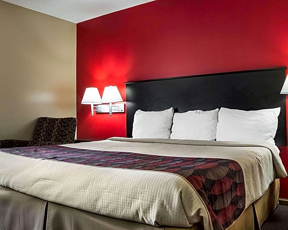 Econo Lodge Jamestown