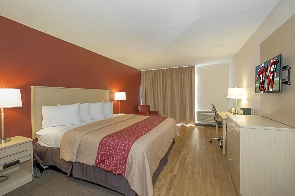 Days Inn by Wyndham Neptune Beach