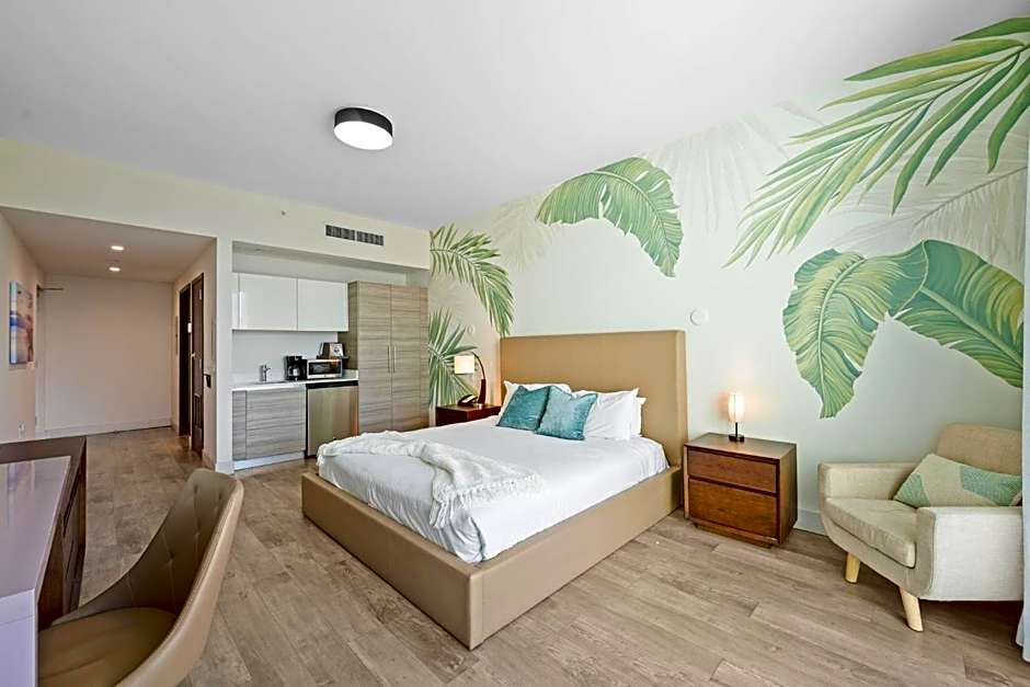 Hollywood Studios Condo Costa