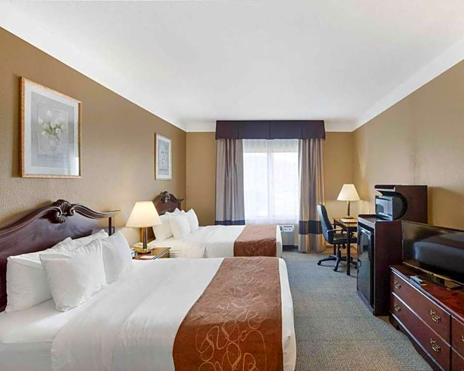 Comfort Suites Plainview