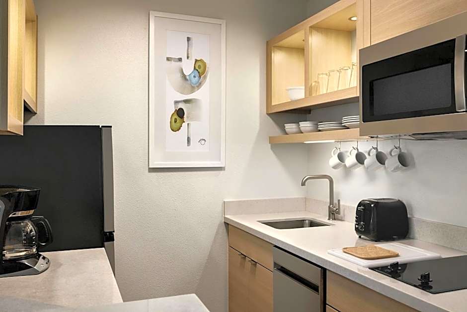 TownePlace Suites by Marriott Anaheim Maingate Near Angel Stadium