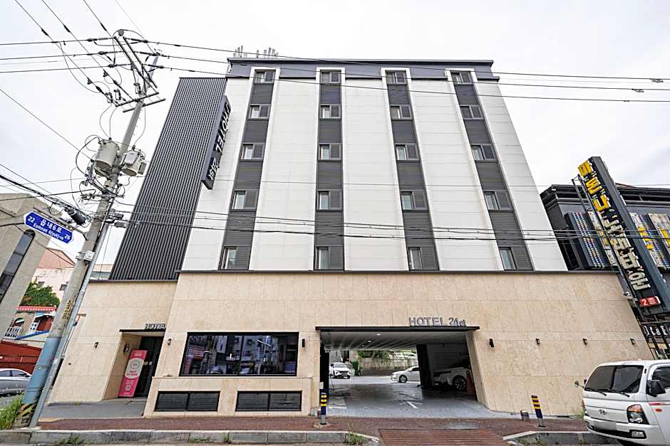 Hotel24ST.UrbanBrown Seosan lakepark 