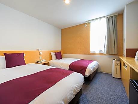 Twin Room - Non-Smoking