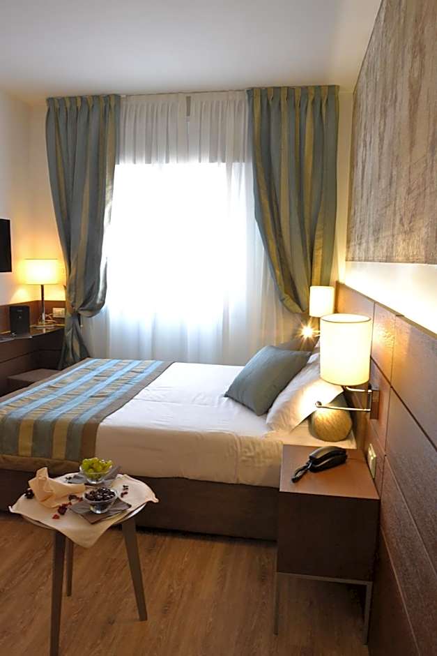 Hotel Apogia Sirio Mestre