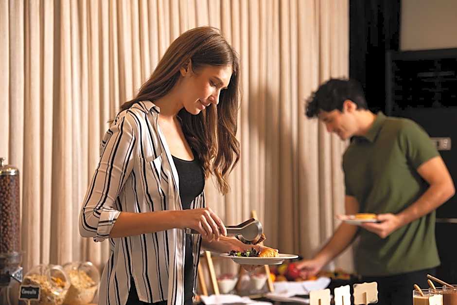 Athenian Riviera Hotel& Suites