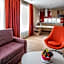 Hotel Plaza Suites