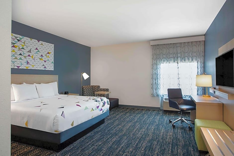 La Quinta Inn & Suites by Wyndham Manassas VA-Dulles Airport