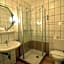 Arador-City Hotel