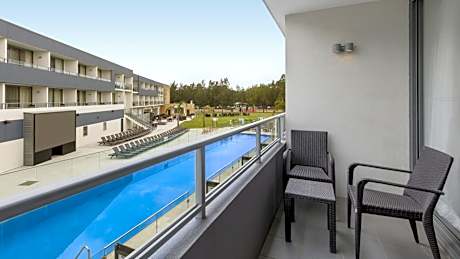 Twin Double Bed Standard Room with Pool View