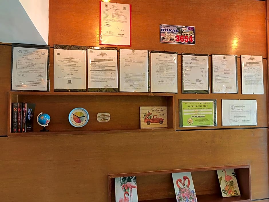 Mansion 8 Residences