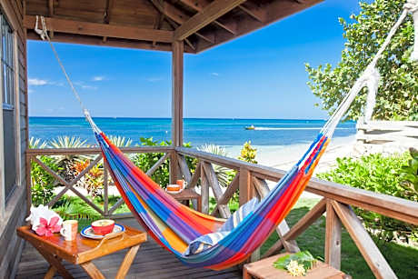 Las Rocas Resort and Dive Center