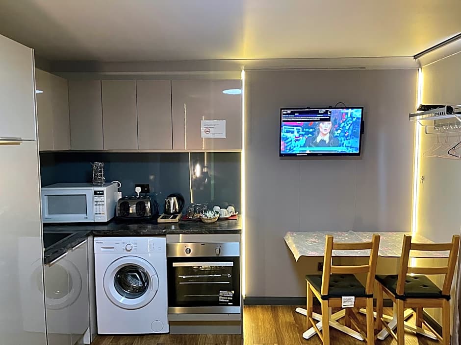Hollybush Guest House
