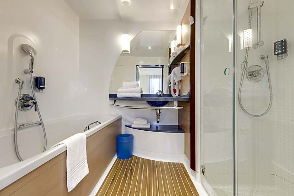 Novotel Suites Paris CDG Airport Villepinte
