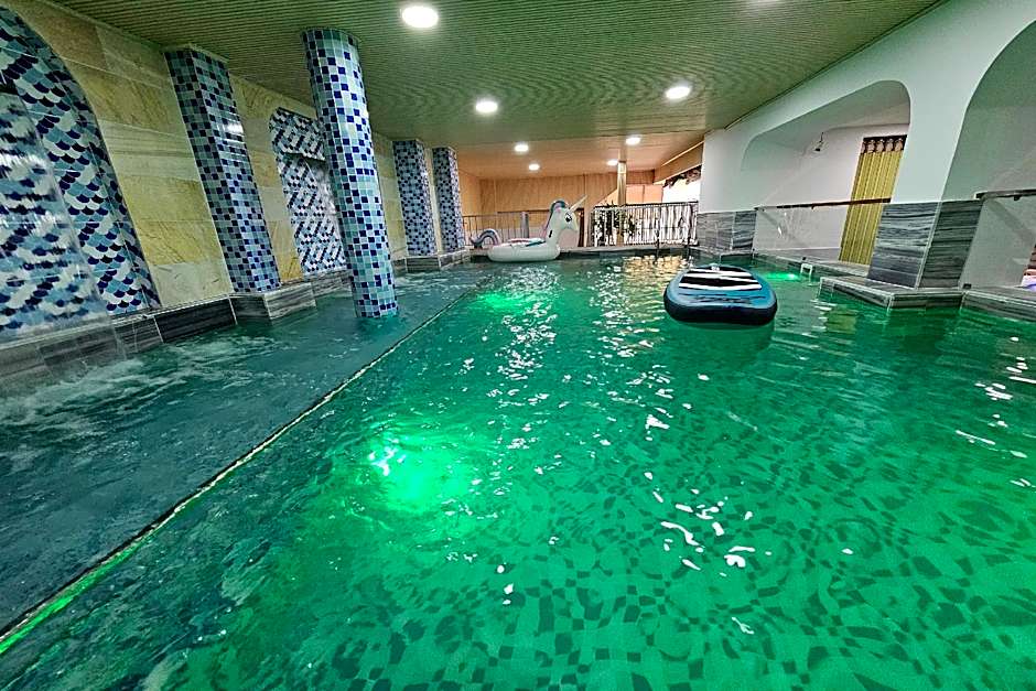 Tuyet Lan Hotel