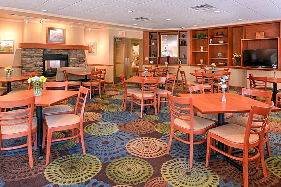 Holiday Inn Express & Suites St. Croix Valley By IHG