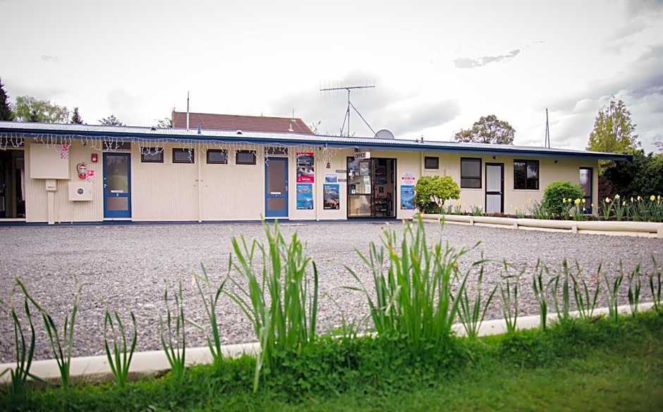 Alpenhorn Motel