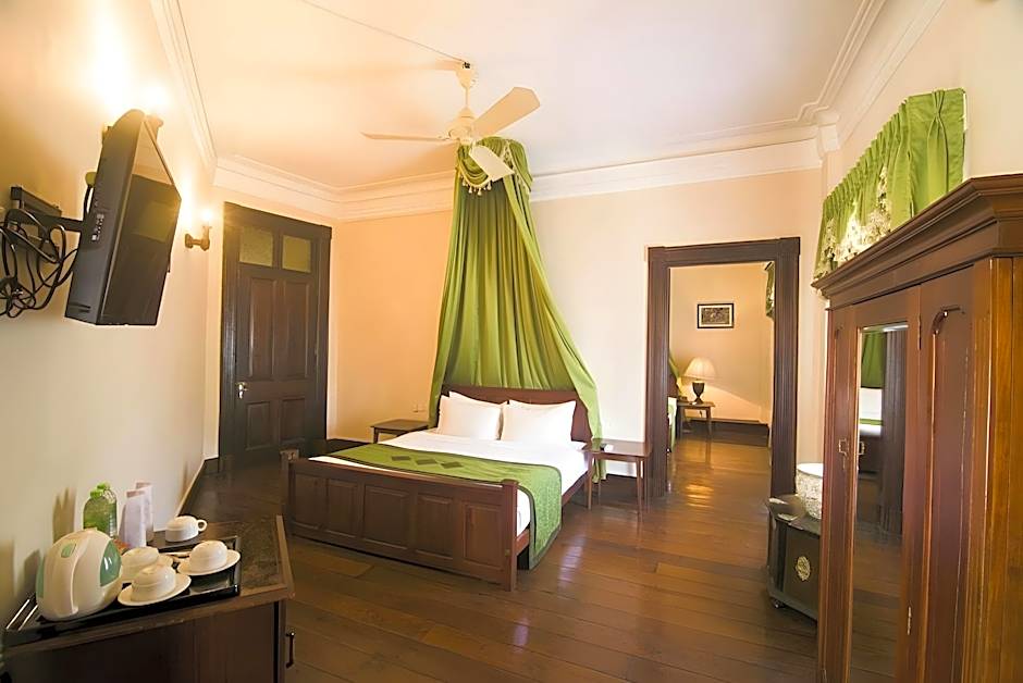 Queen's Hotel Kandy - 160 Years of Heritage