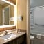Super 8 by Wyndham Hearst ON