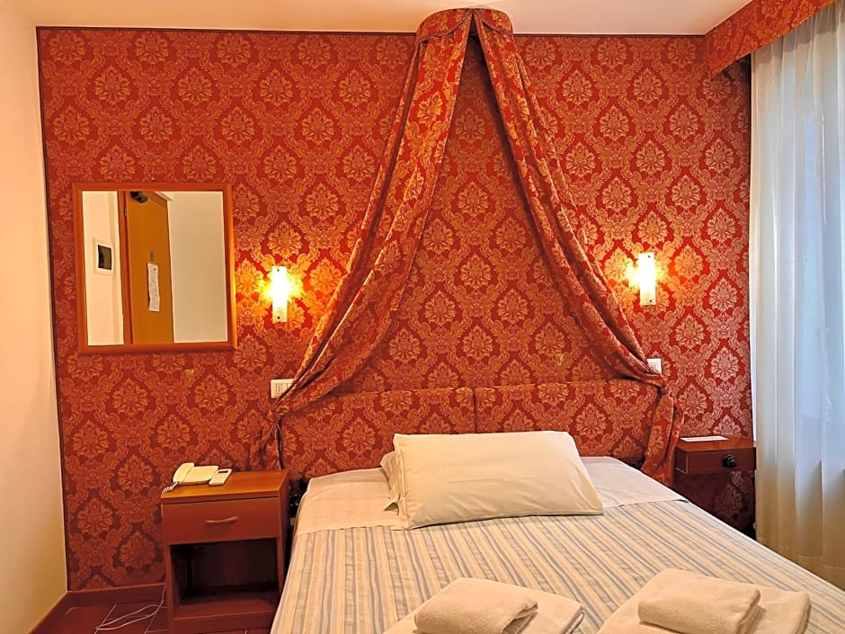 Hotel Canada