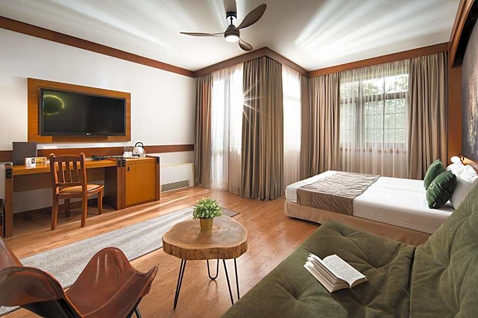 Boutique Complex Trakiets