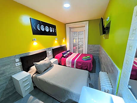 Triple Room with Shared Bathroom