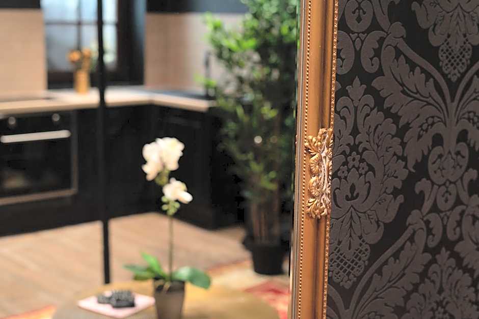 Capsule Secret - Jacuzzi - Netflix & Home cinéma - Jeux de couple - Barre de pole dance