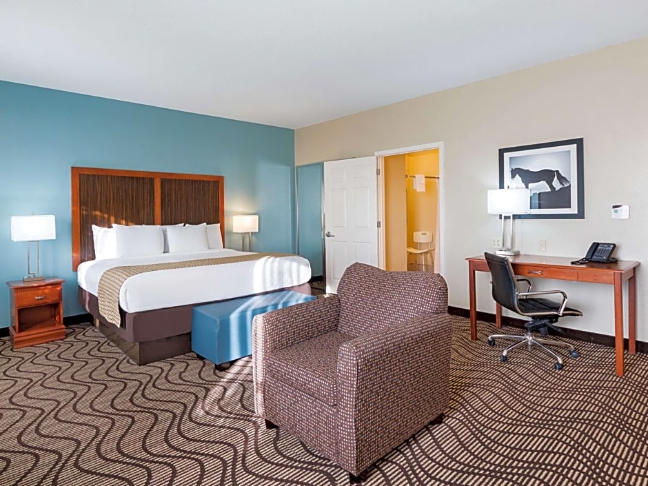 La Quinta Inn & Suites by Wyndham Mathis