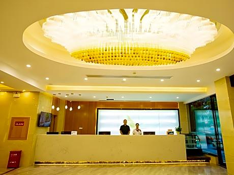 Green Tree Inn Express Hainan Danzhou General Bus Station