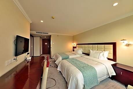 Superior Twin Room with River View