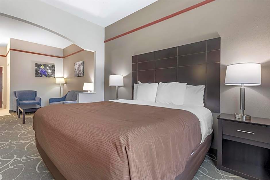 Best Western Limestone Inn & Suites