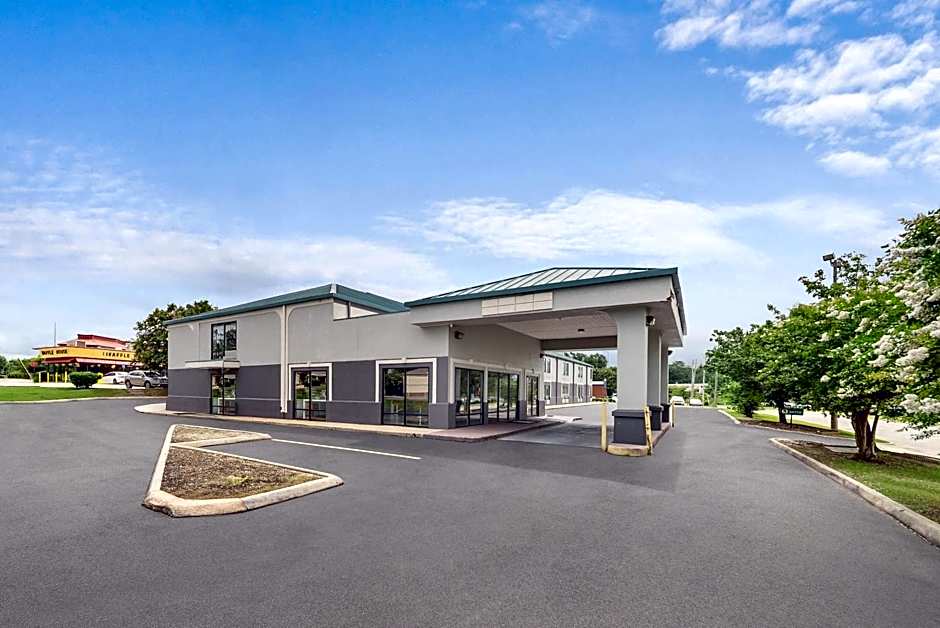 Quality Inn Auburn Campus Area I-85