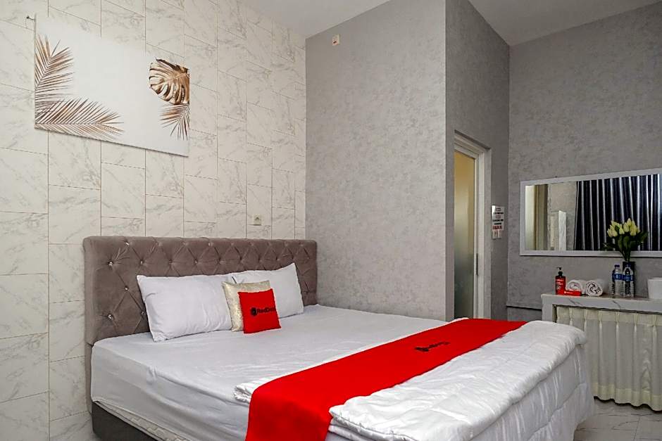 RedDoorz Syariah near Taruna Nusantara Magelang