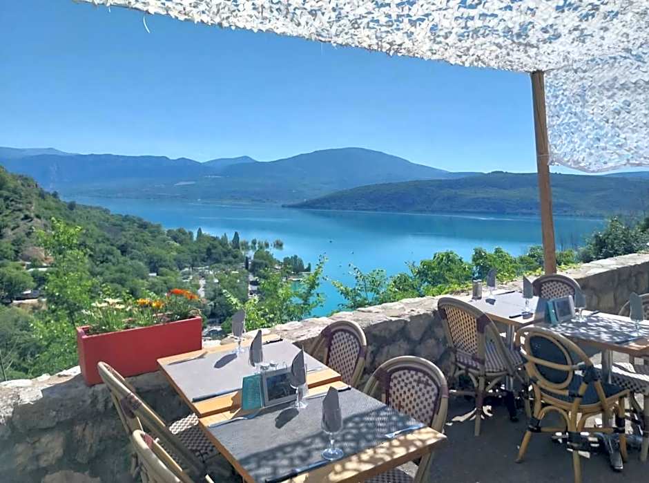 AUBERGE de SAINTE CROIX