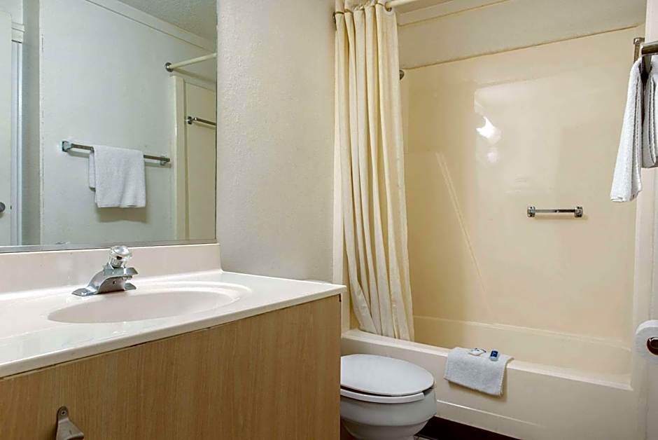 Rodeway Inn Sharonville