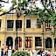 Manhaosi Hotel (Guangzhou Shangxiajiu Pedestrian Street Shamian Scenic Area)
