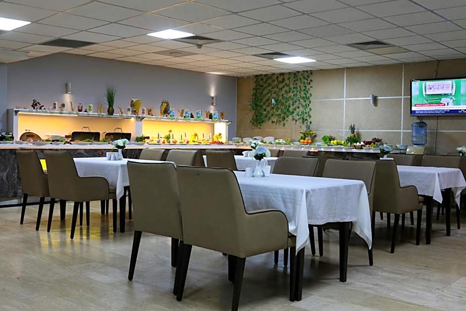 Grand Zara Hotel
