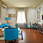 Manoir Des Arts Hotel