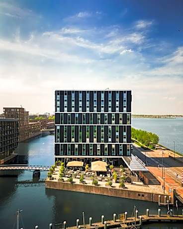 Four Elements Hotel