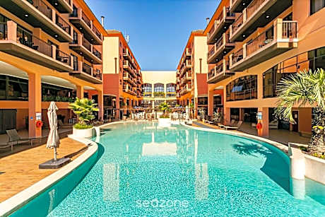 Modern Studios by the Sea - Jurerê Beach Village JBVTOP