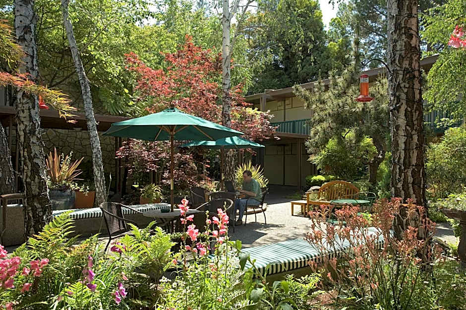 The Creekside Inn