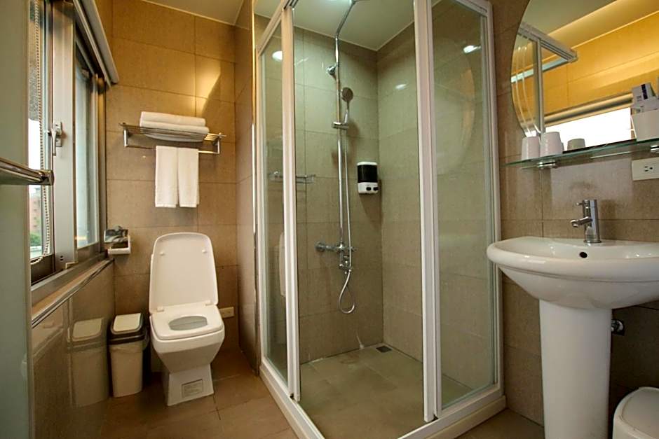 Yilan Pine Villa Homestay