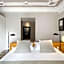 Alexandra Barcelona Hotel, Curio Collection by Hilton